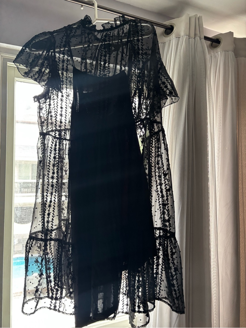 NWT Forever 21 plus! Black Sheer short sleeve Dress with black slip under - Picture 2 of 5